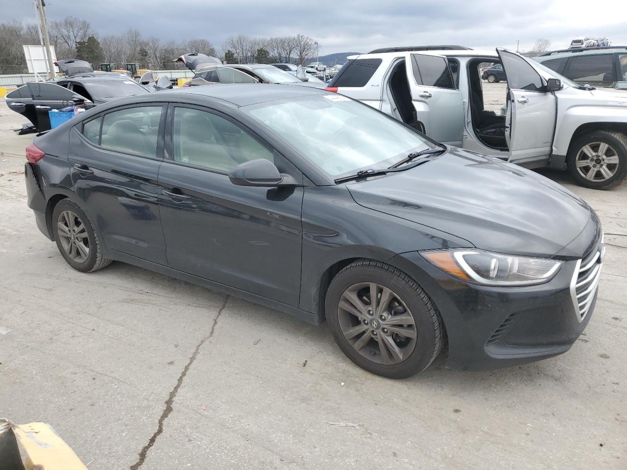 2018 Hyundai Elantra - Image 4