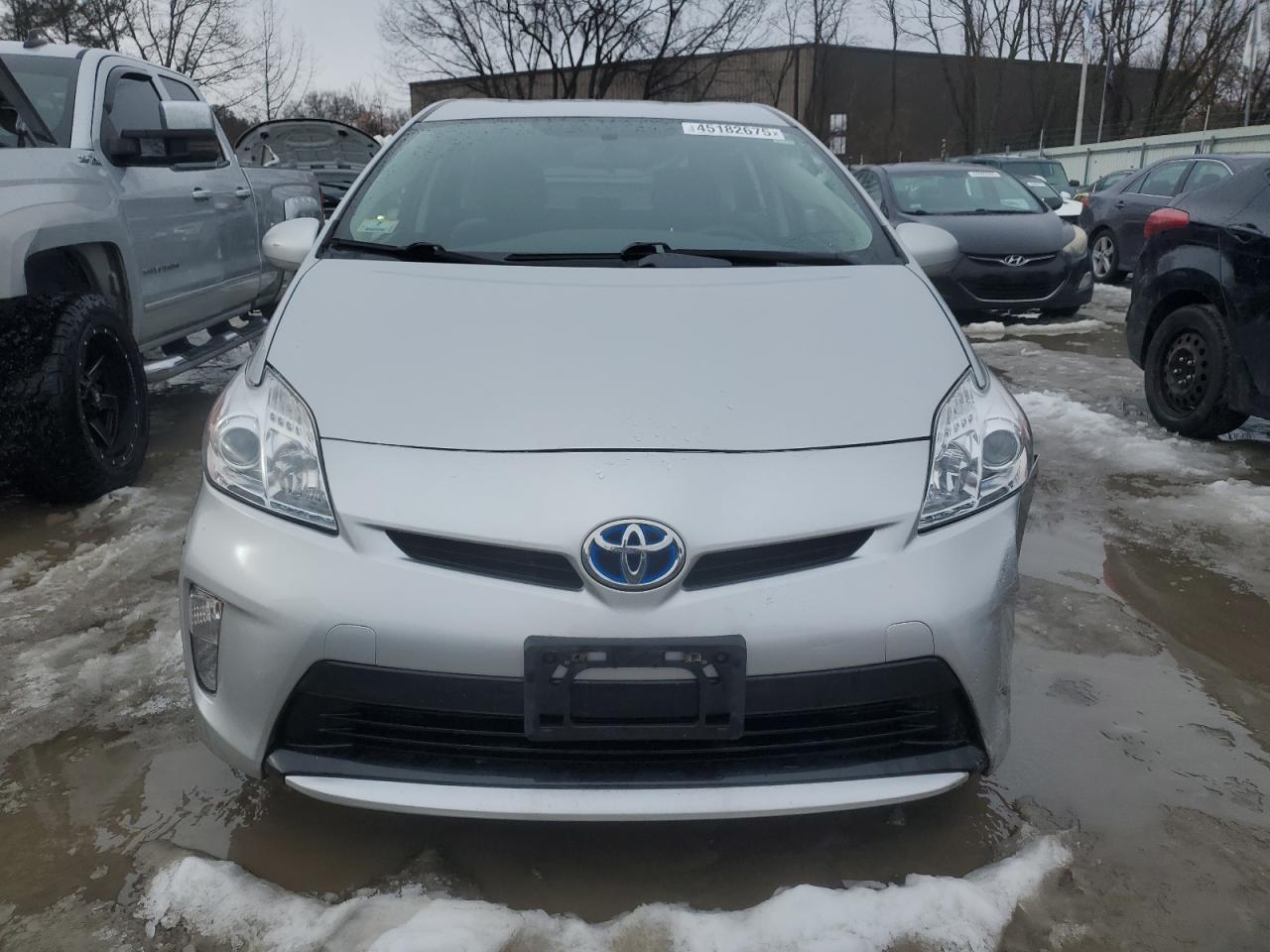 2013 Toyota Prius - Image 5