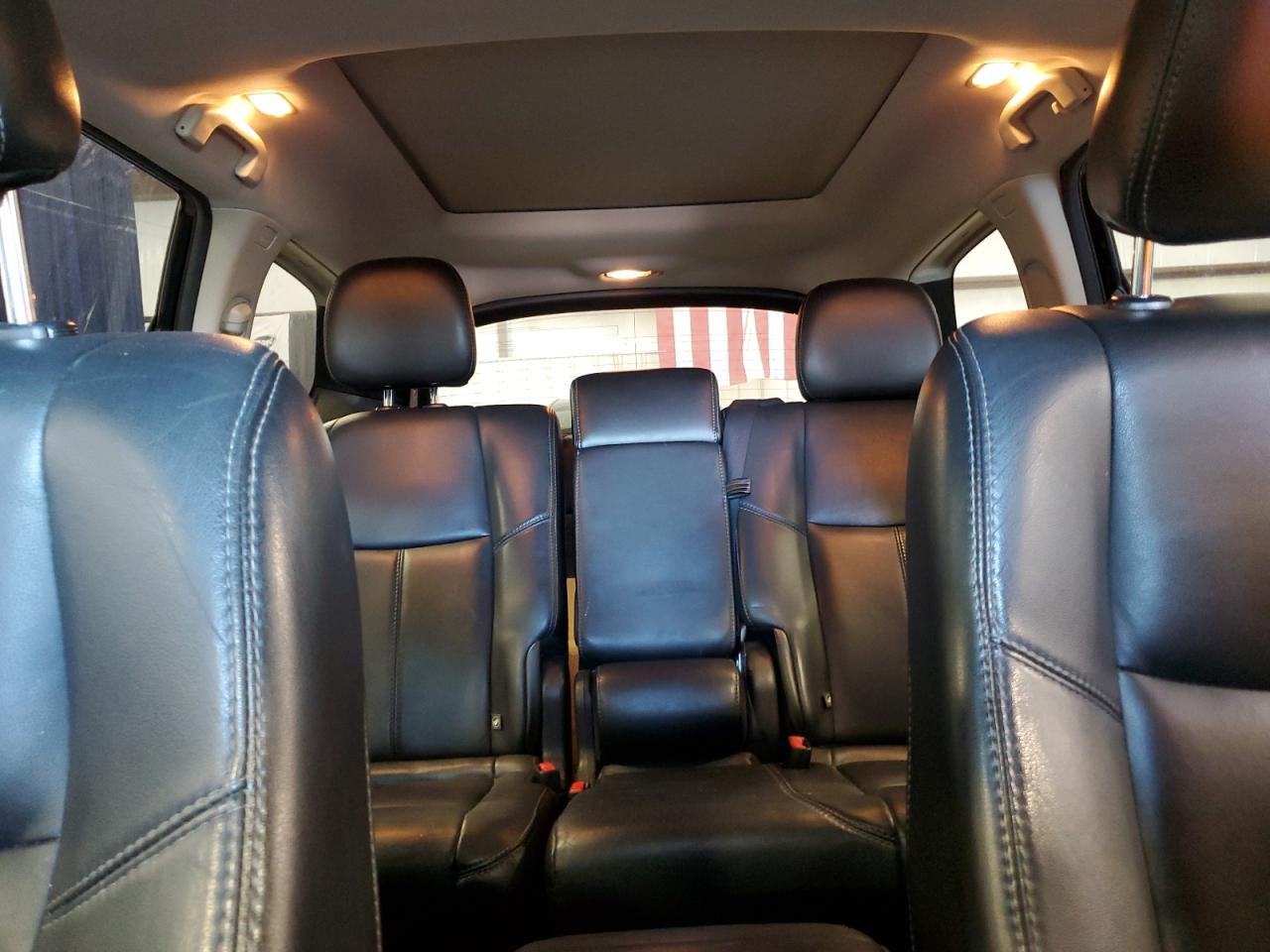 2014 Nissan Pathfinder - Image 10