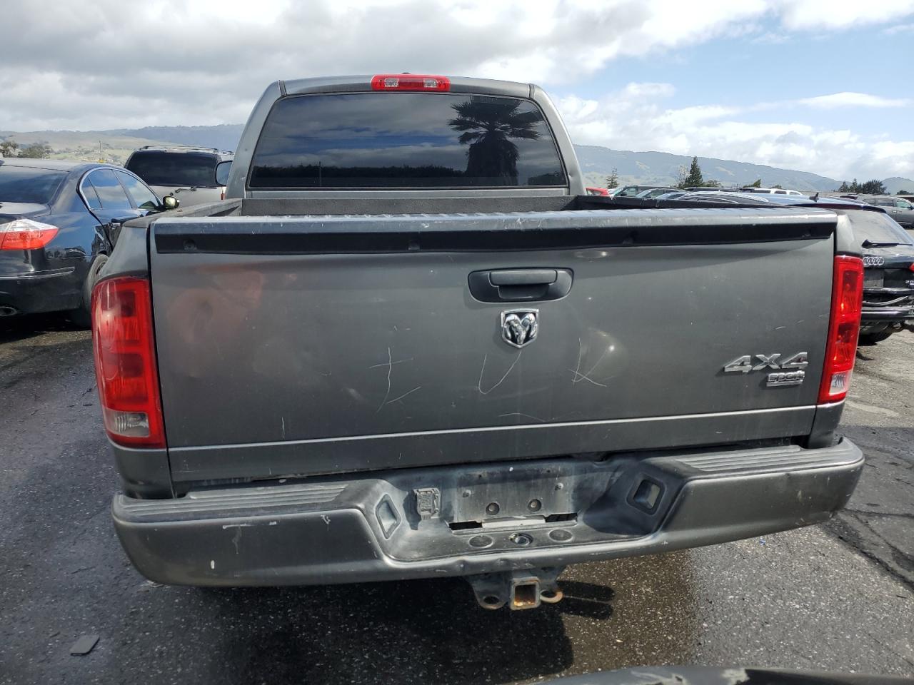 2006 Dodge RAM - Image 6