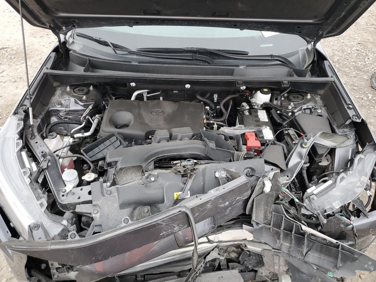 2023 Toyota RAV 4 - Image 12