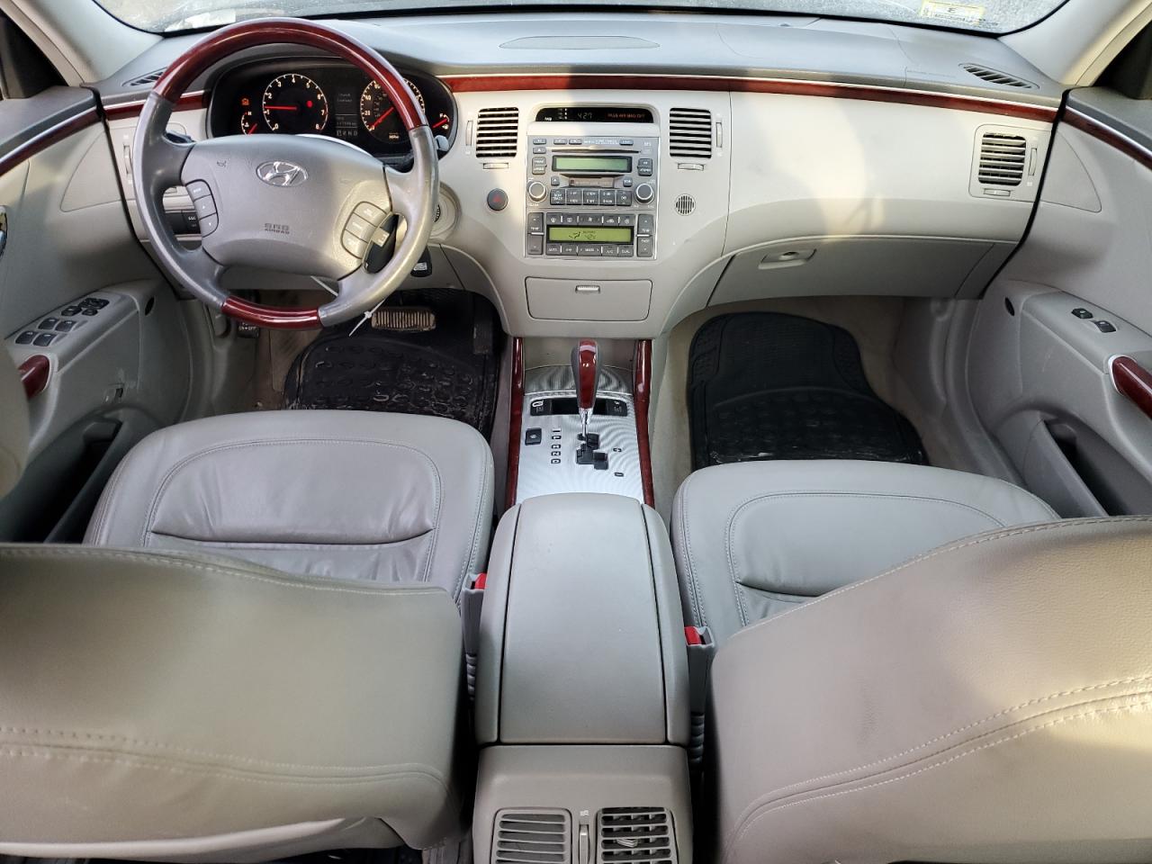 2007 Hyundai Azera - Image 8