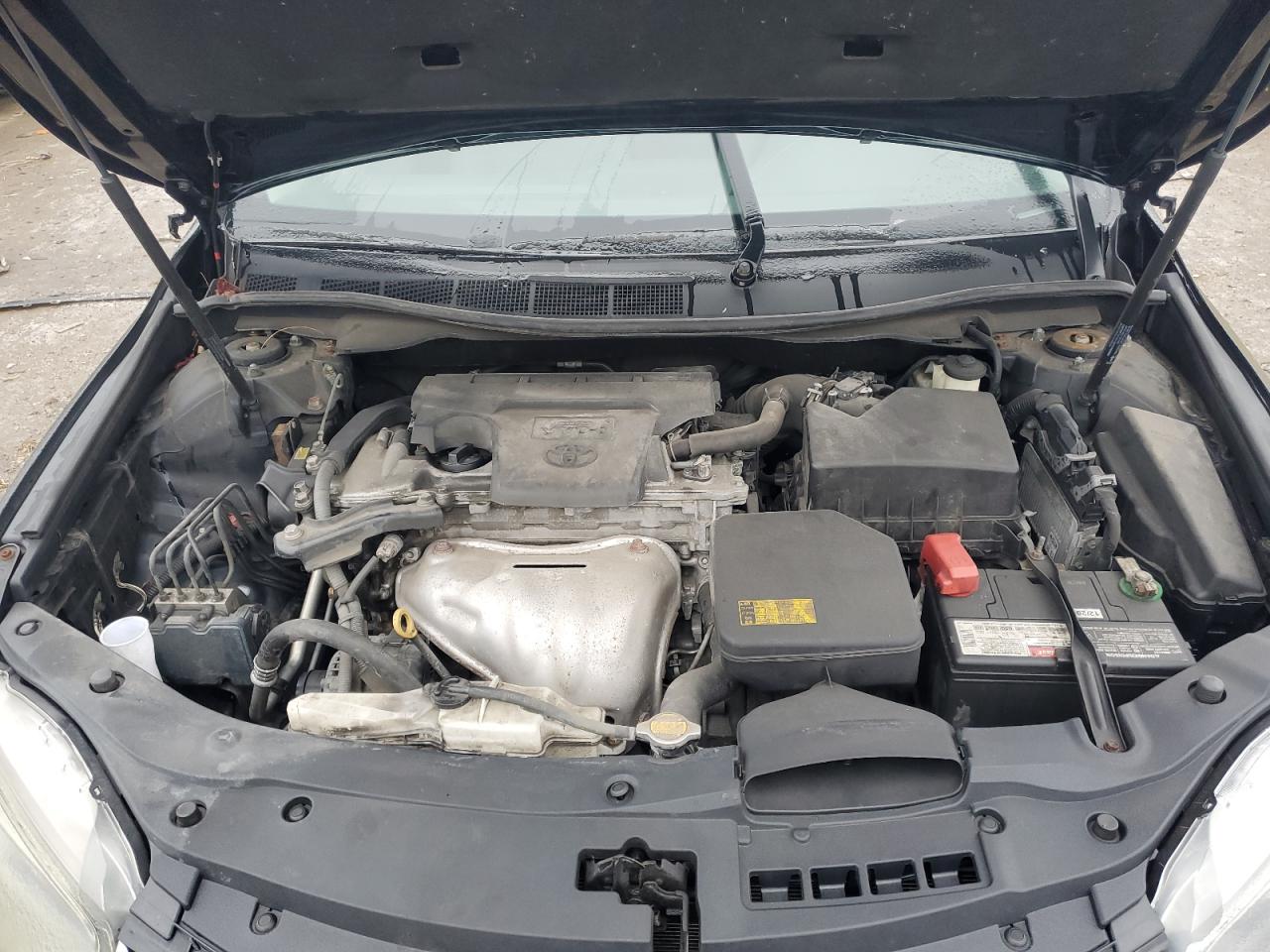 2015 Toyota Camry - Image 11