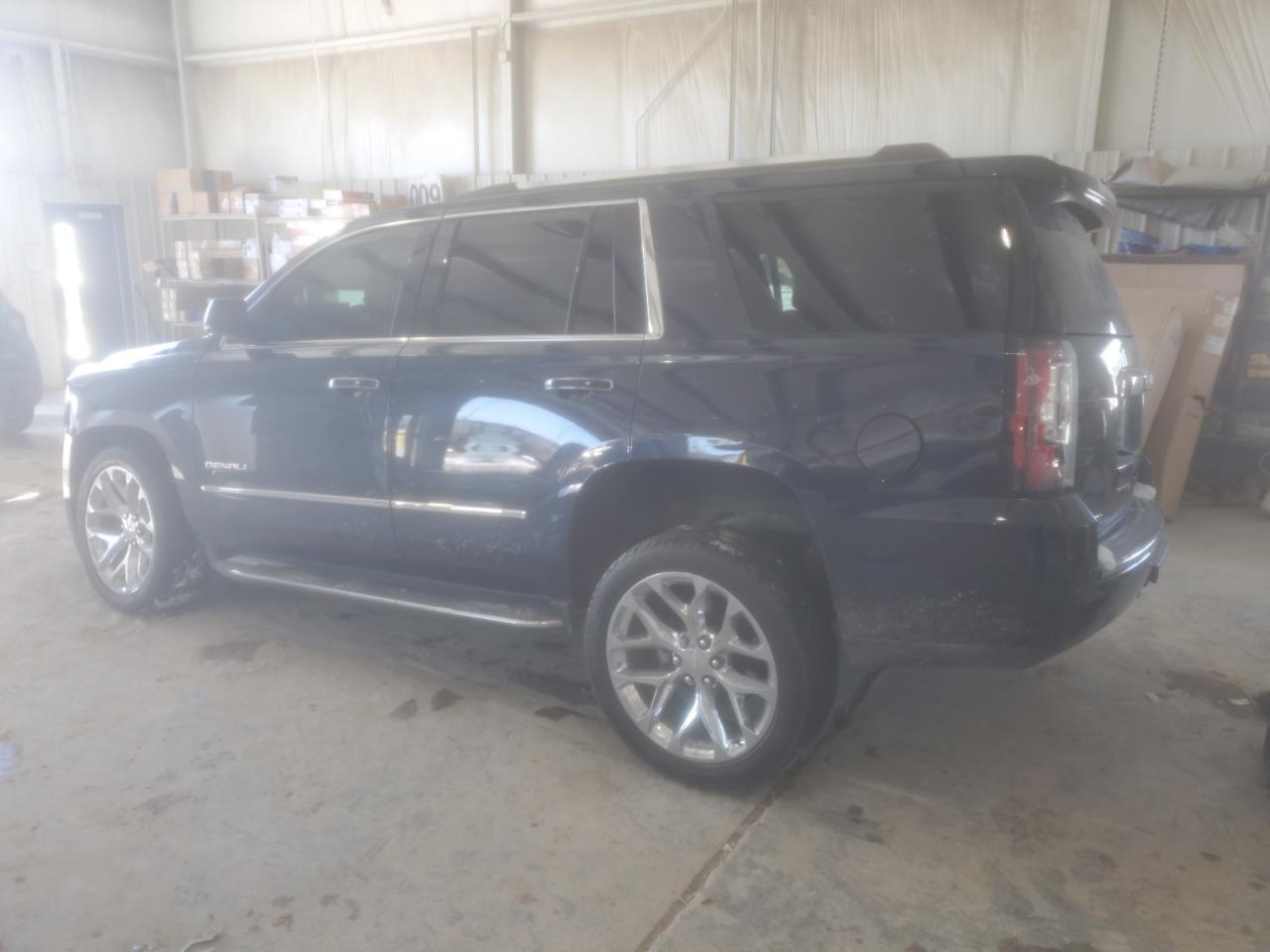 2018 GMC Yukon - Image 2