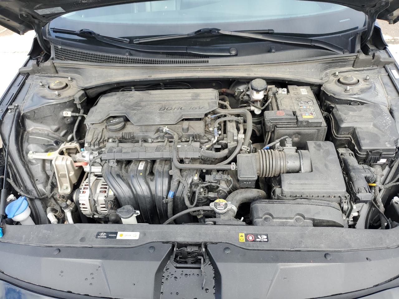 2023 Hyundai Elantra - Image 11