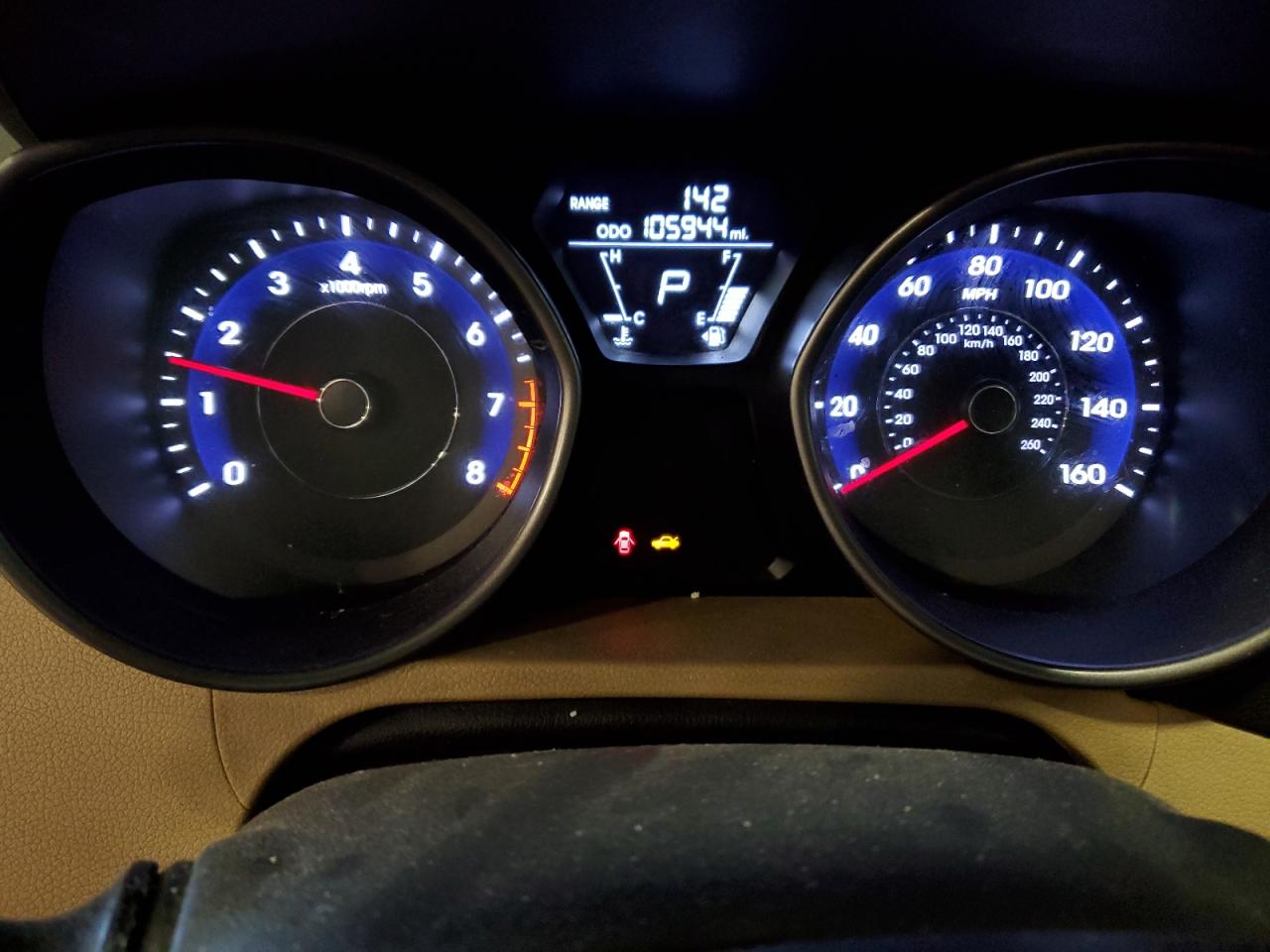 2013 Hyundai Elantra - Image 9