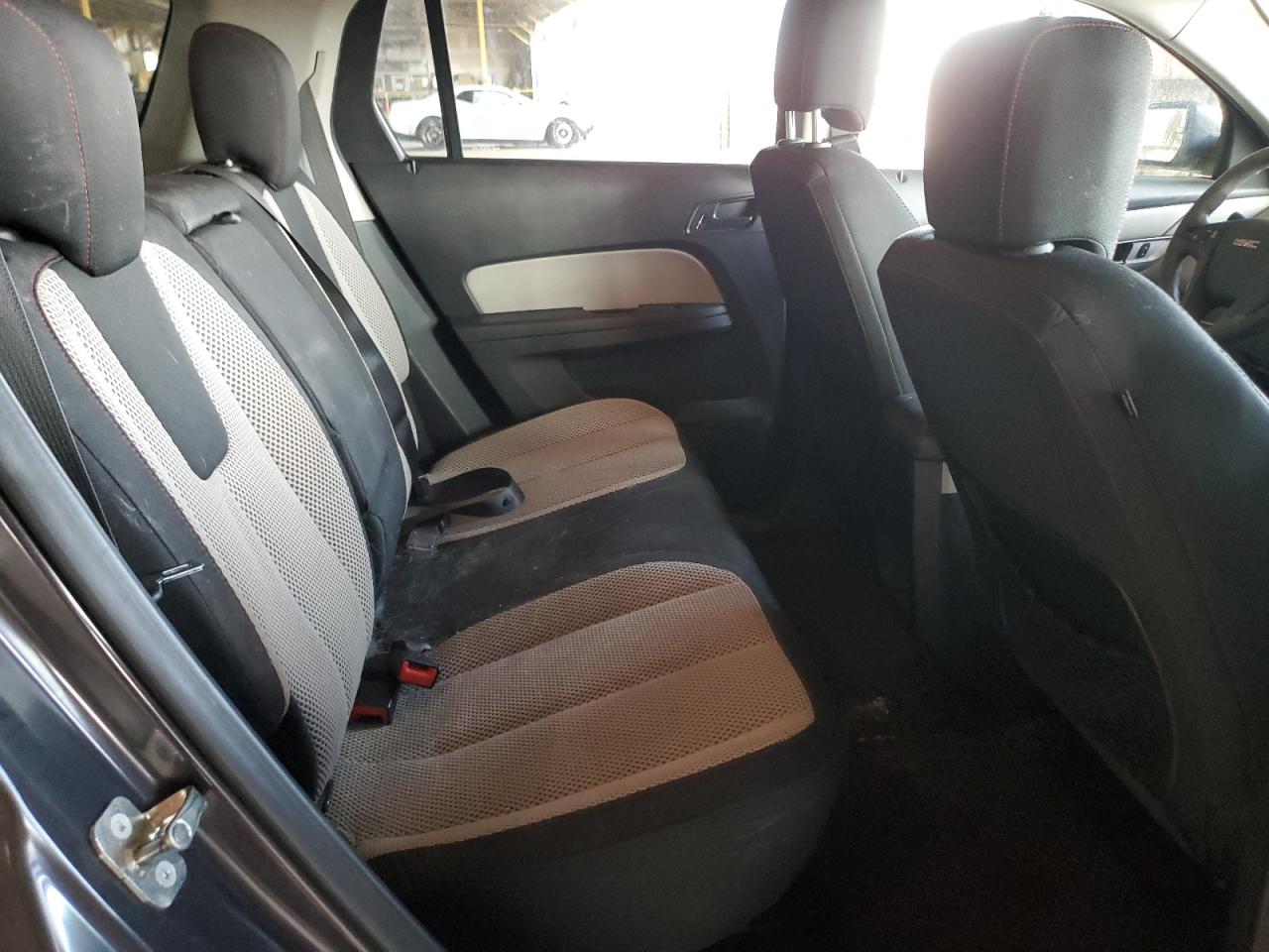 2016 GMC Terrain - Image 10