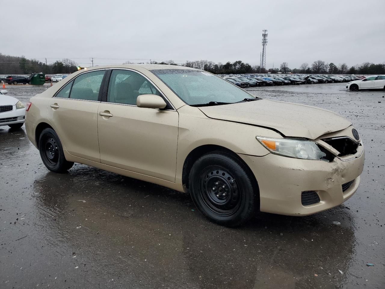 2011 Toyota Camry - Image 4