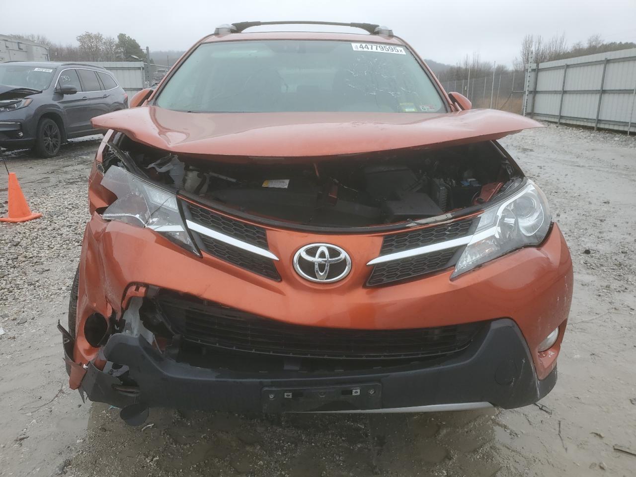 2015 Toyota RAV 4 - Image 5