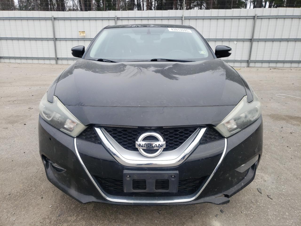 2016 Nissan Maxima - Image 5