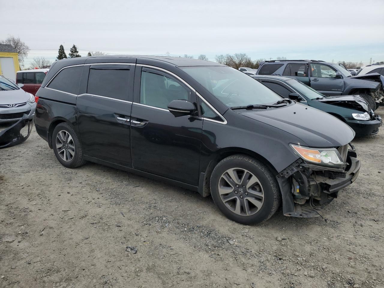 2015 Honda Odyssey - Image 4