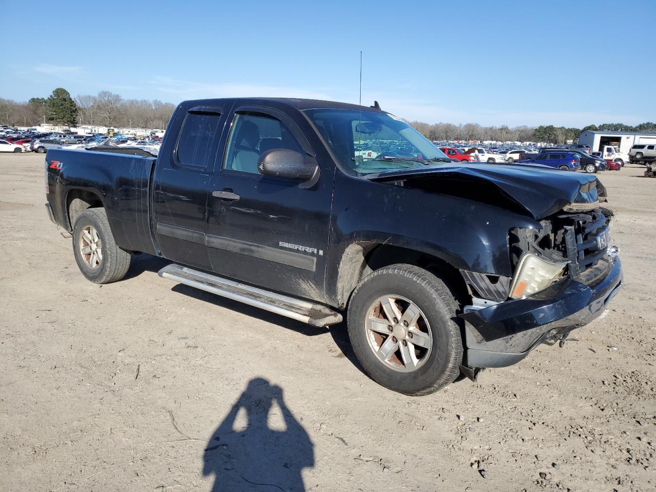 2009 GMC Sierra - Image 4