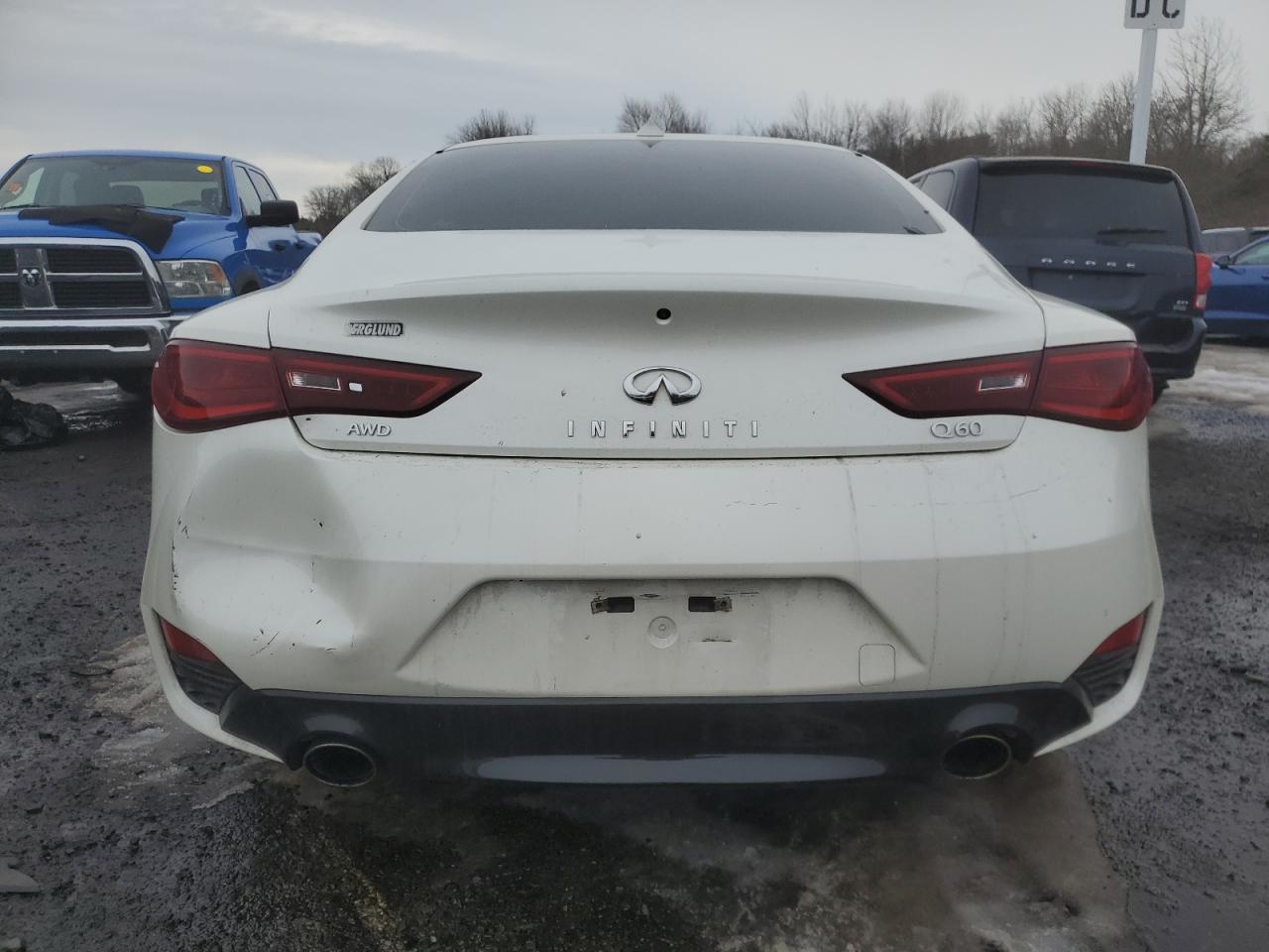 2019 Infiniti Q60 - Image 6