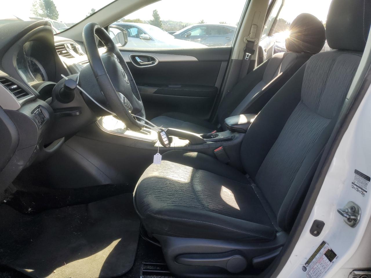 2015 Nissan Sentra - Image 7