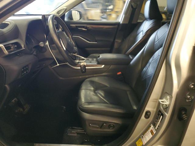 TOYOTA HIGHLANDER 2021 Серебристый