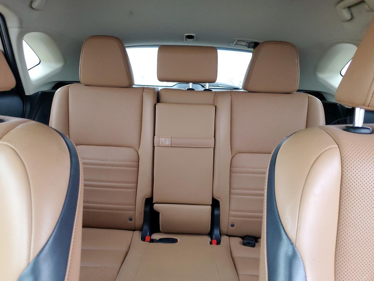 2017 Lexus NX - Image 10