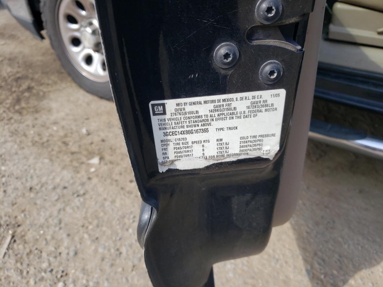 2006 Chevrolet Silverado - Image 12