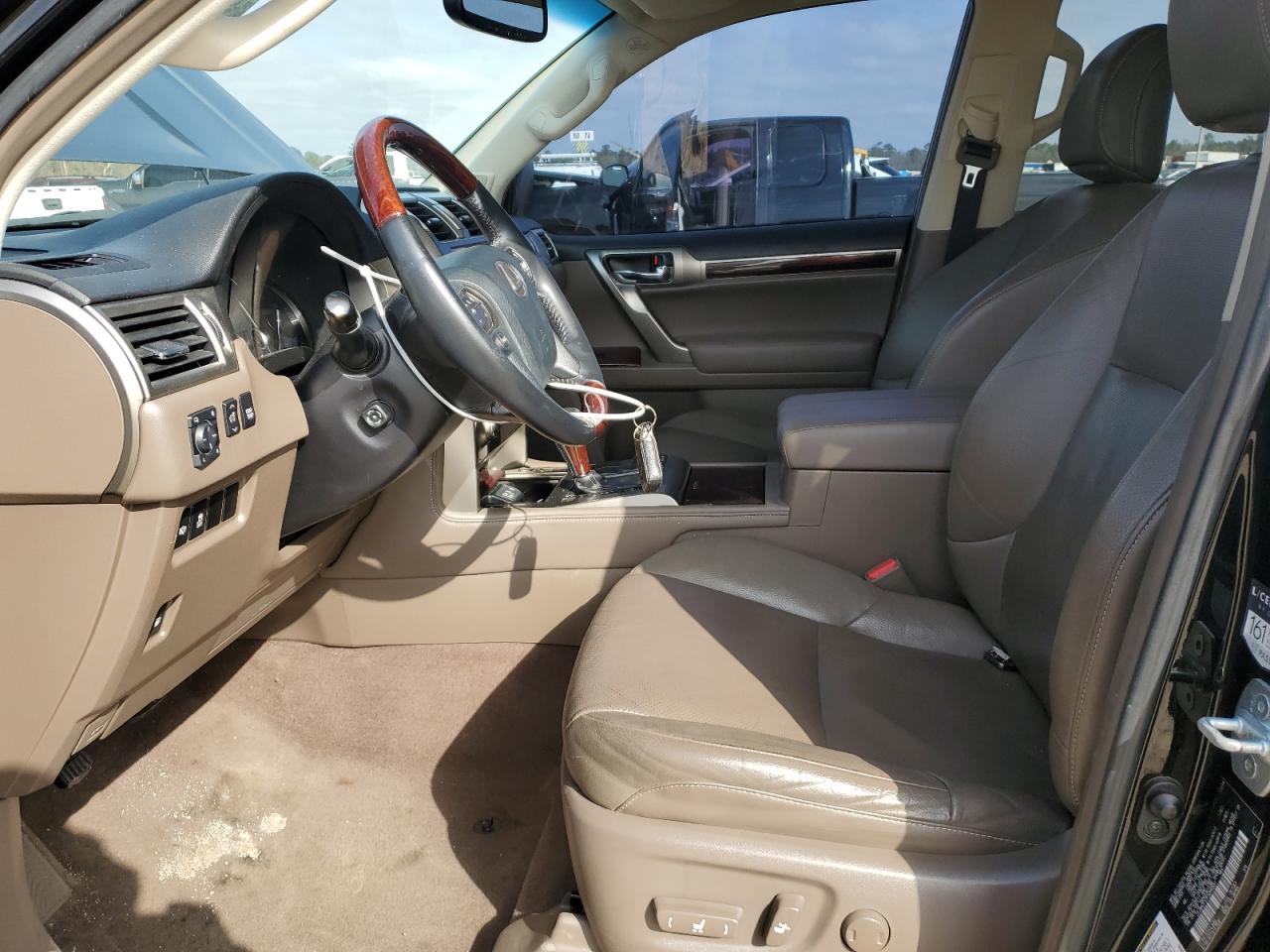 2015 Lexus GX - Image 7