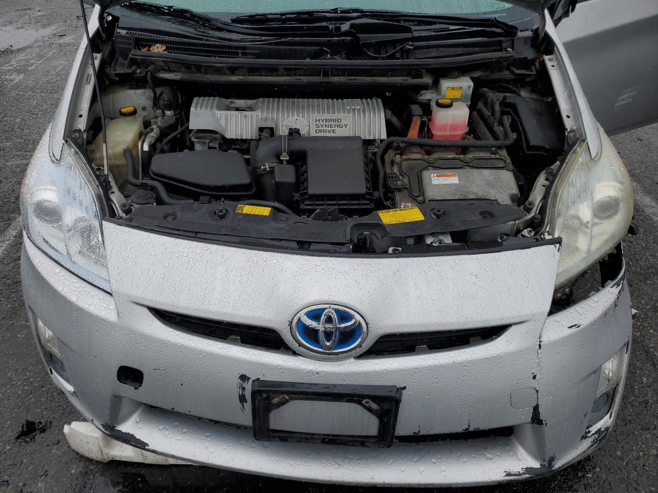 2010 Toyota Prius - Image 12
