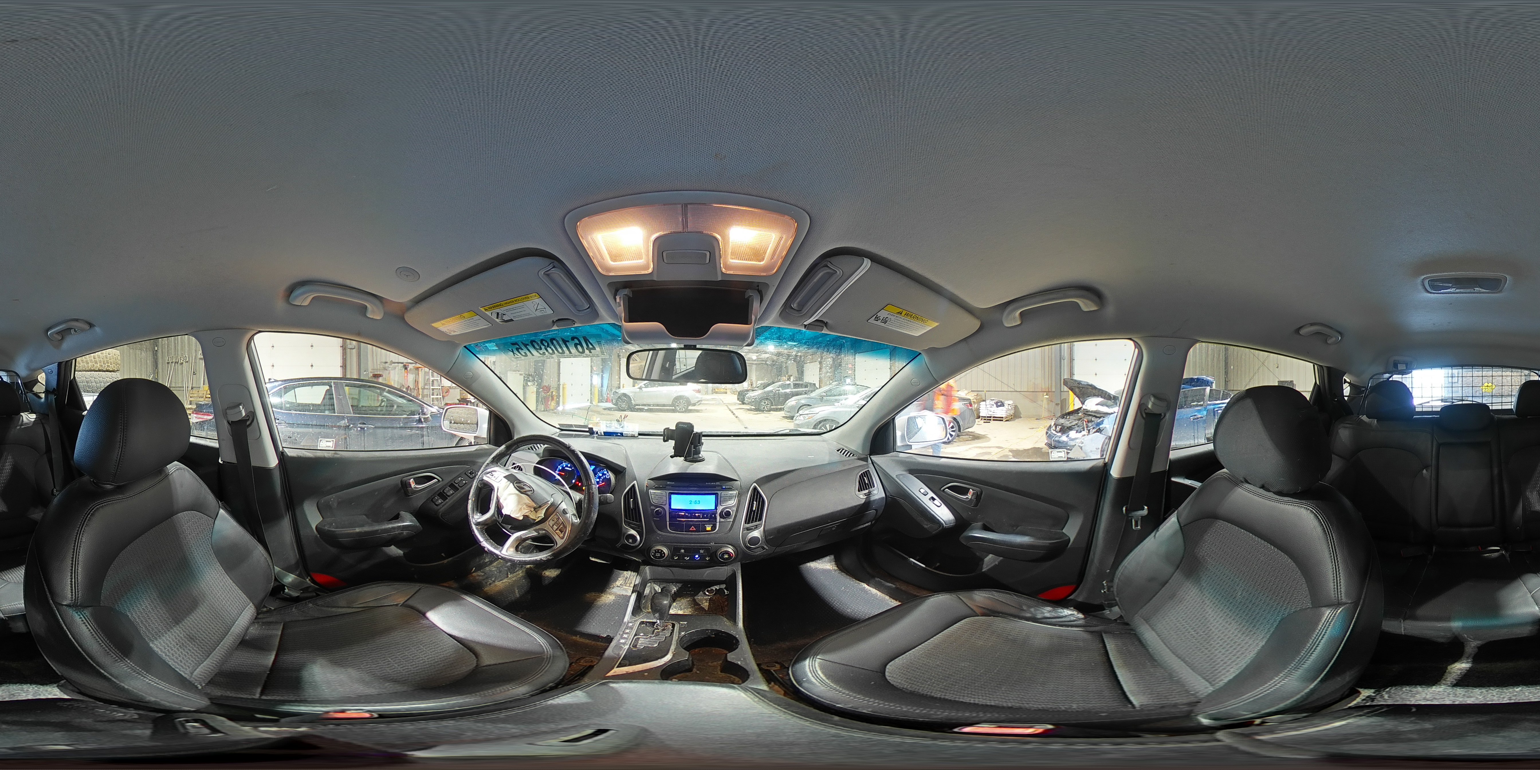 2011 Hyundai Tucson - Image 13