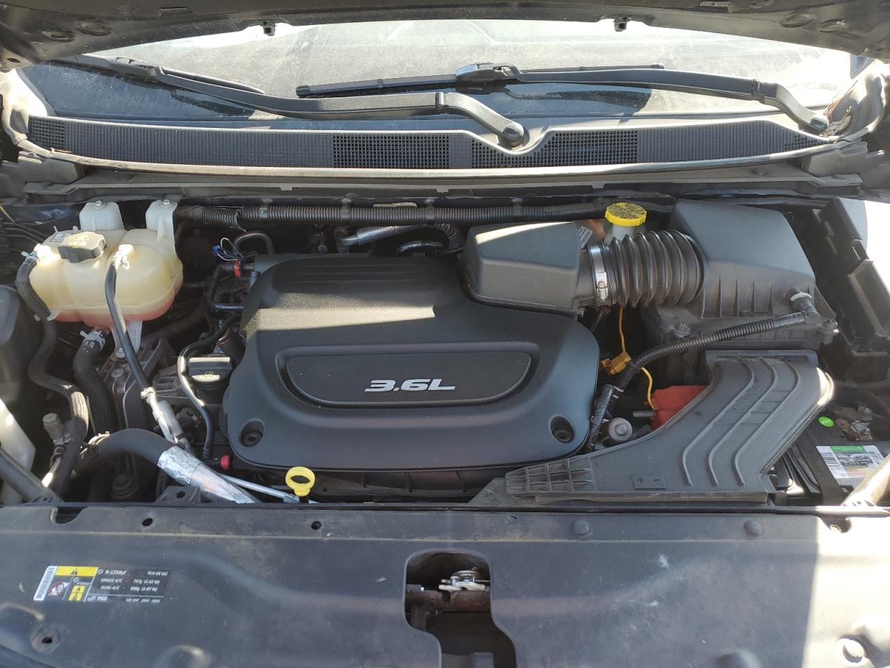 2017 Chrysler Pacifica - Image 14