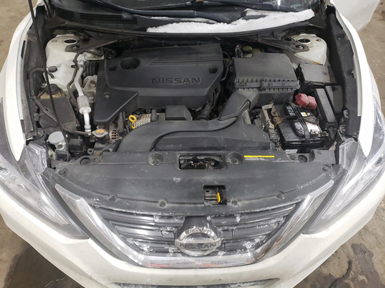 2016 Nissan Altima - Image 11