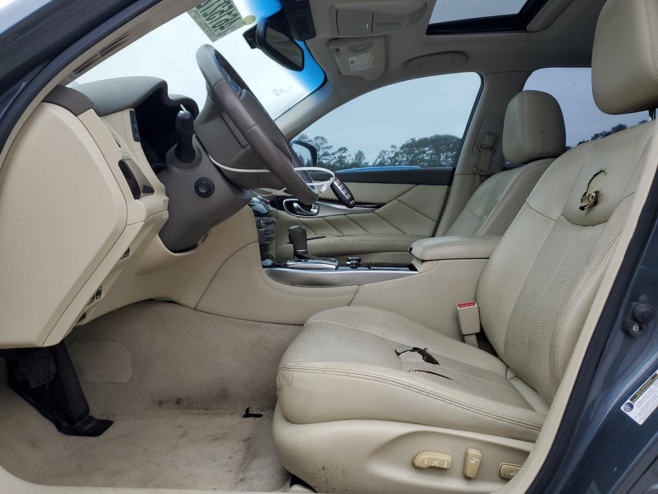 2012 Infiniti M - Image 7