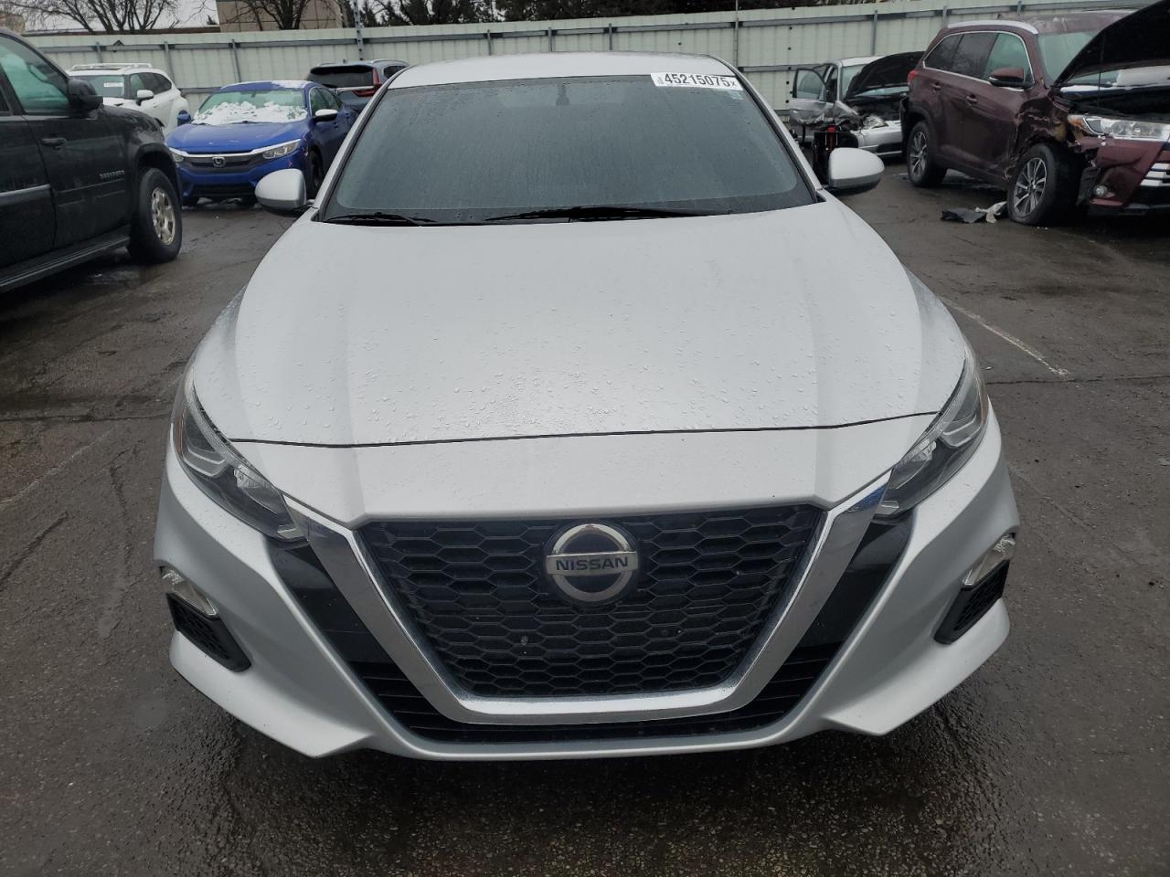 2020 Nissan Altima - Image 5