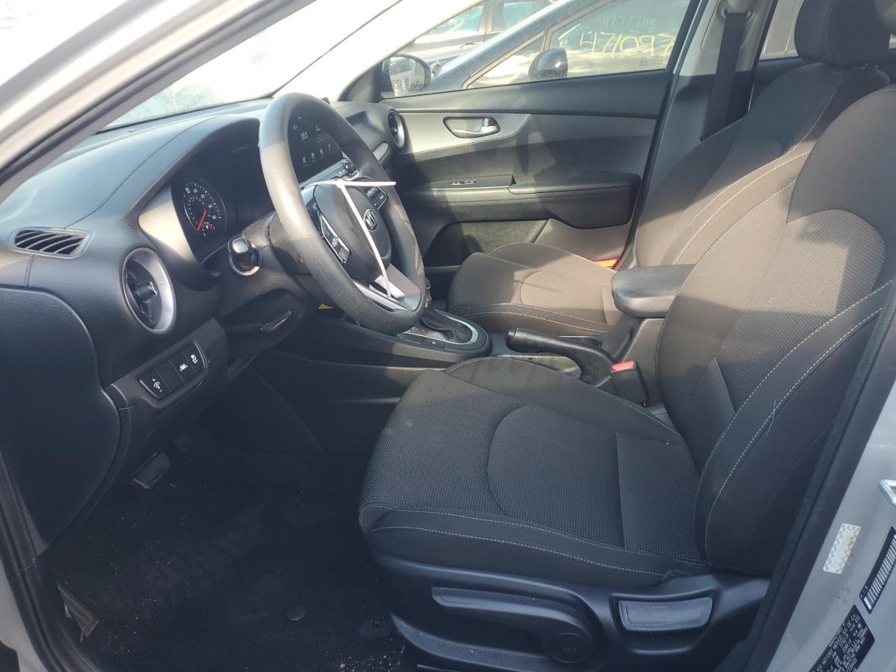 2020 Kia Forte - Image 7