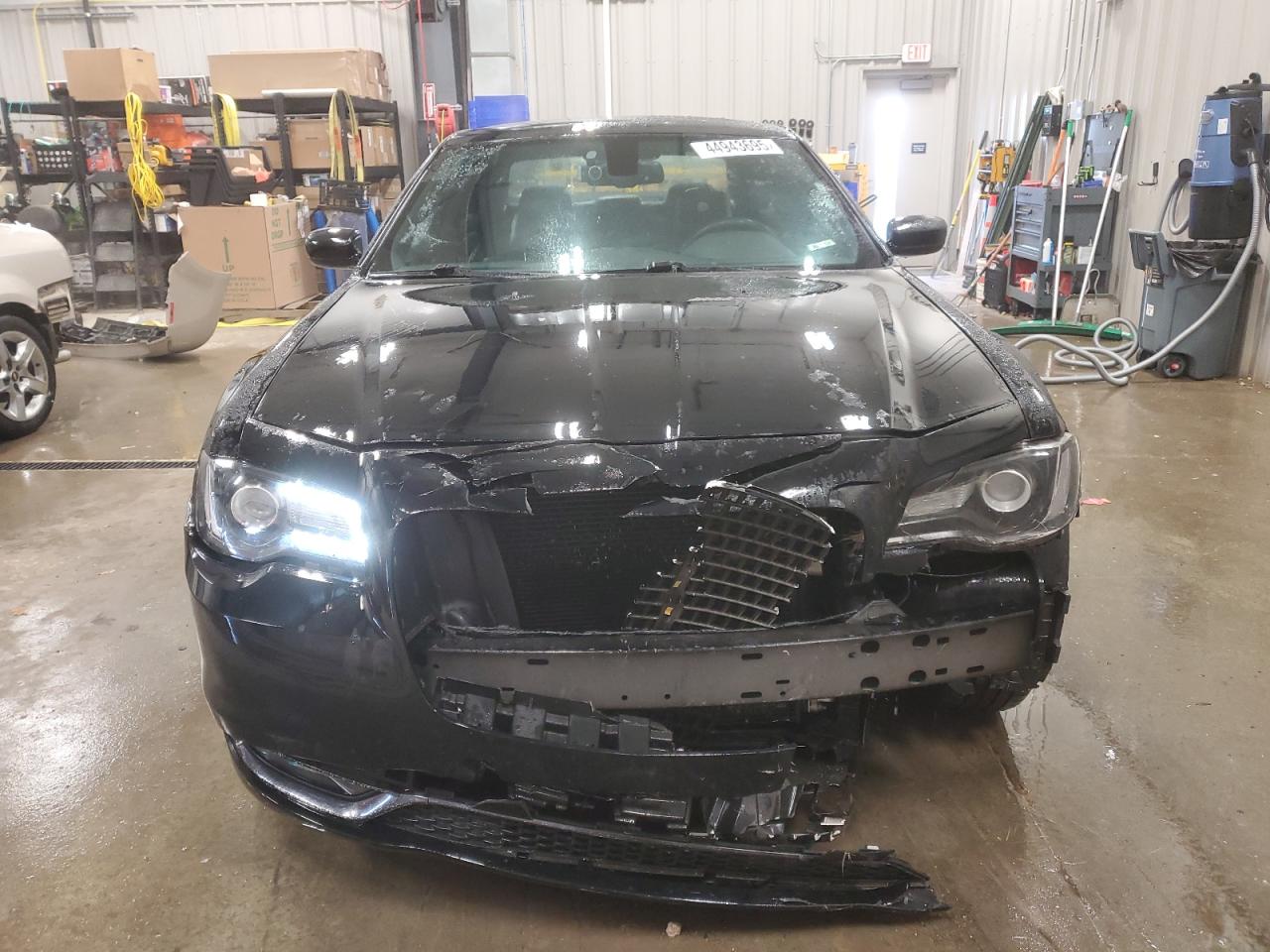 2016 Chrysler 300 - Image 5