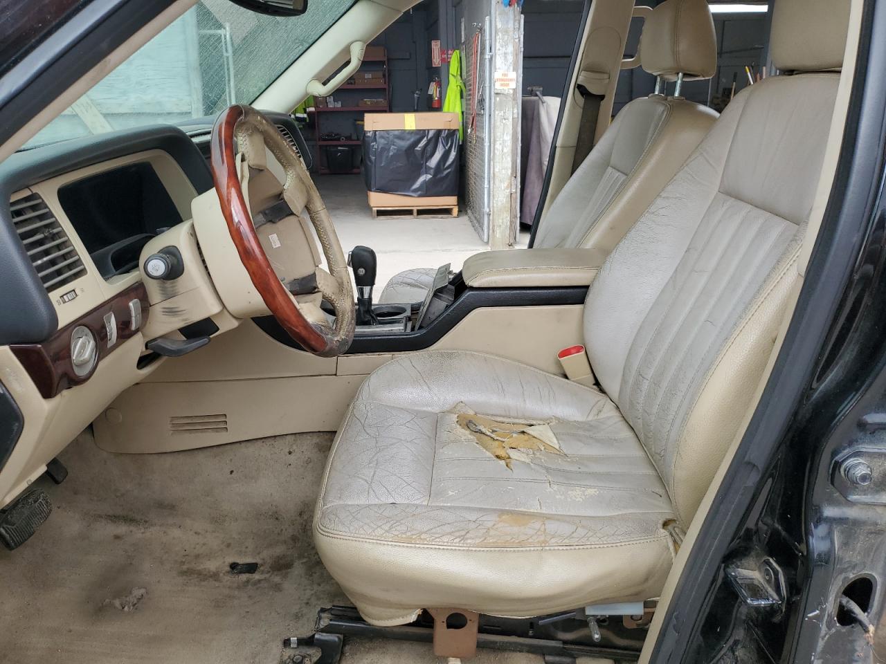 2005 Lincoln Aviator - Image 7