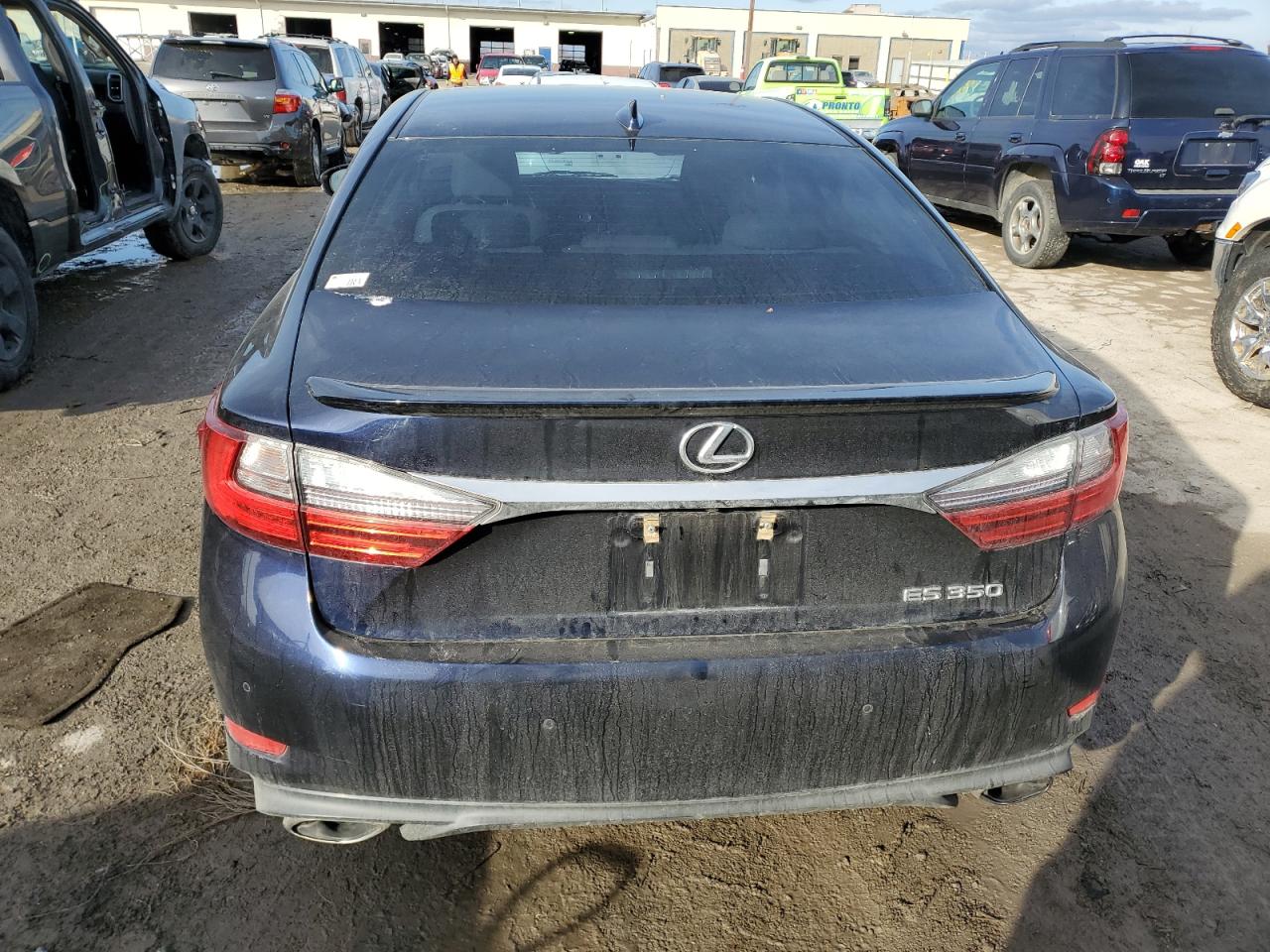 2016 Lexus ES - Image 6