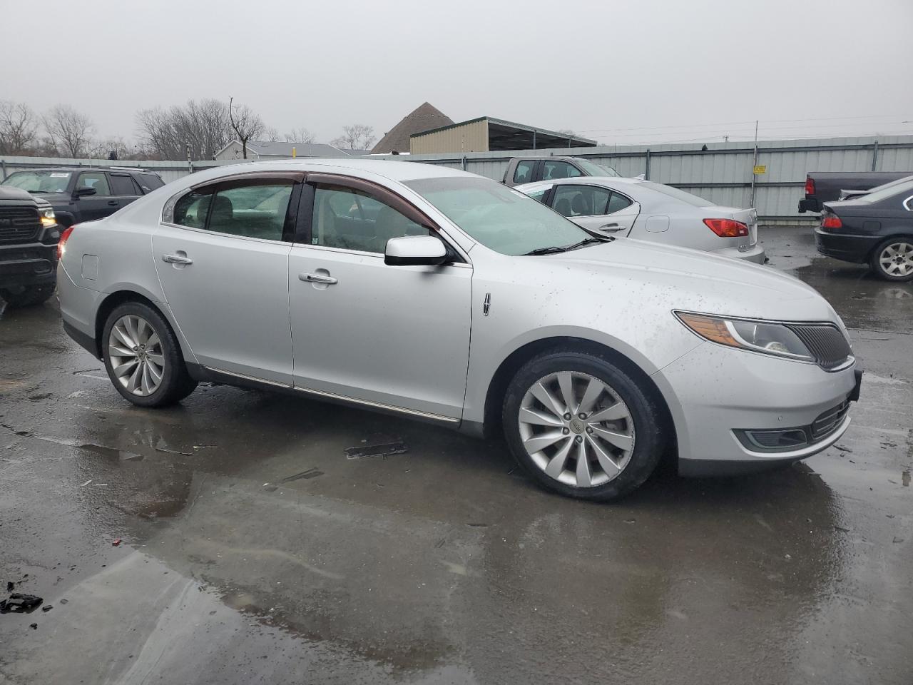 2014 Lincoln MKS - Image 4