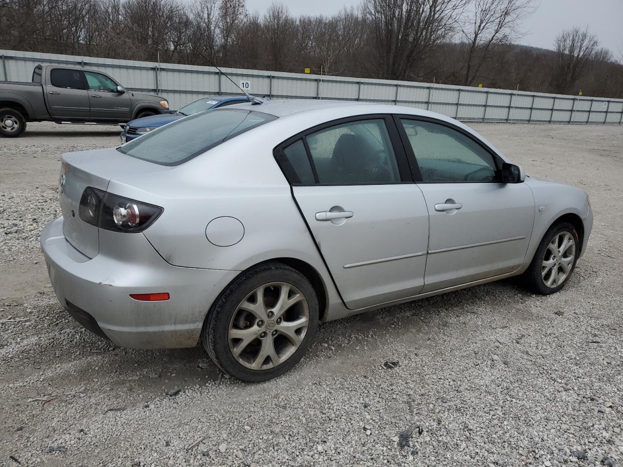 2009 Mazda 3 - Image 3