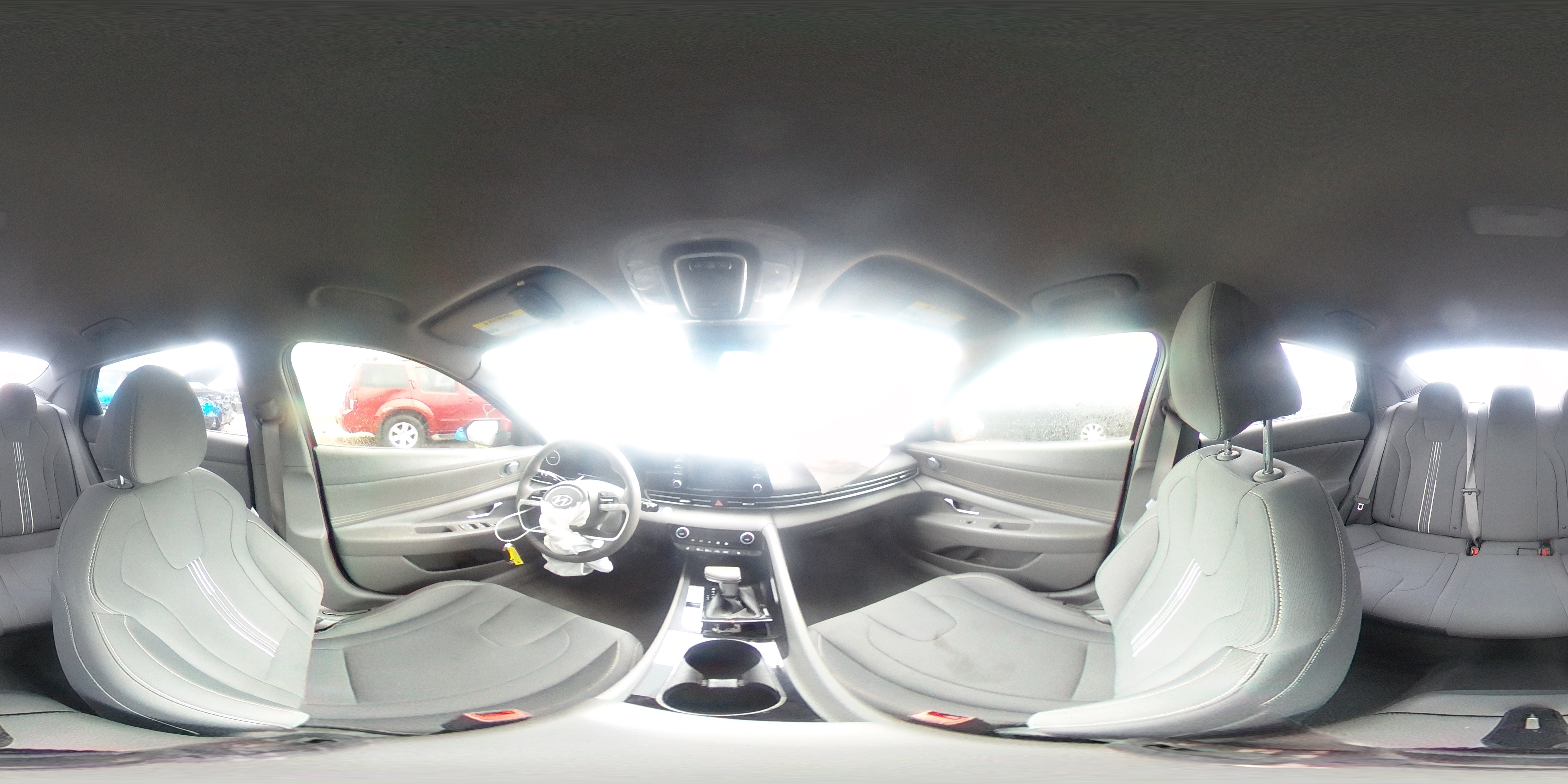 2021 Hyundai Elantra - Image 15