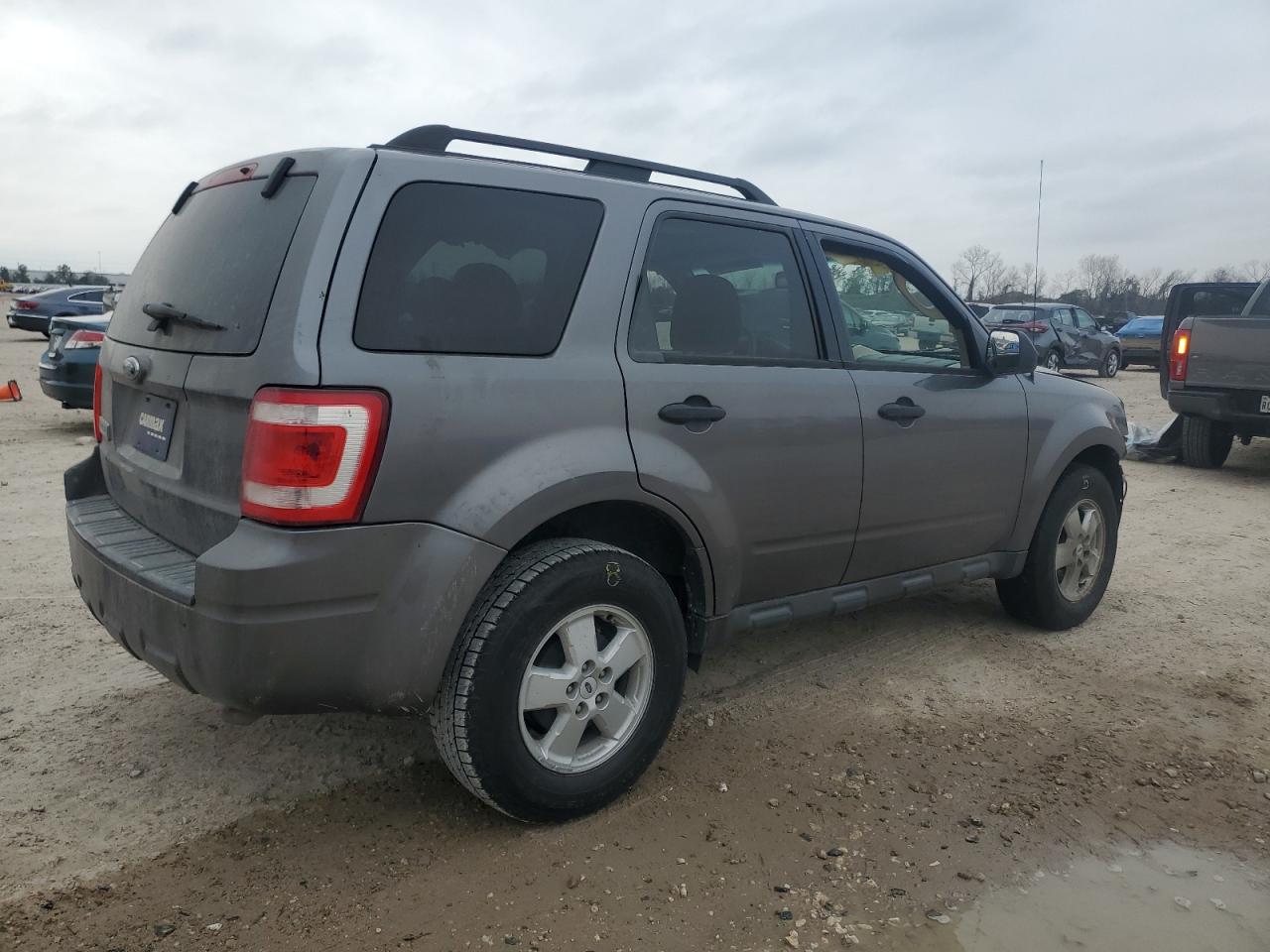 2009 Ford Escape - Image 3