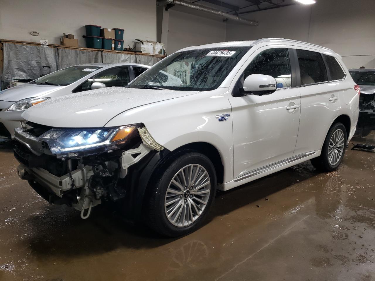 2019 Mitsubishi Outlander - Image 1