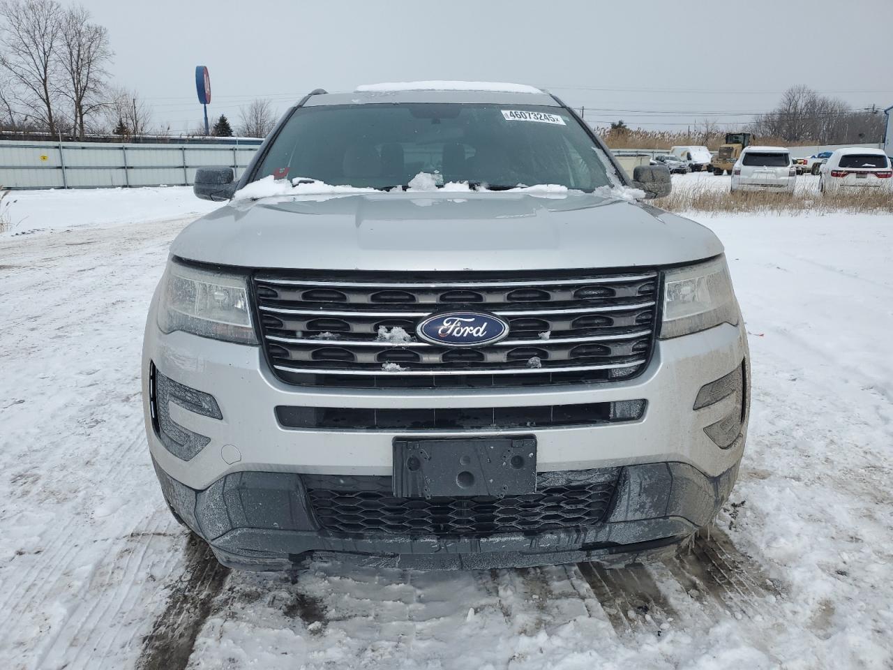 2017 Ford Explorer - Image 5