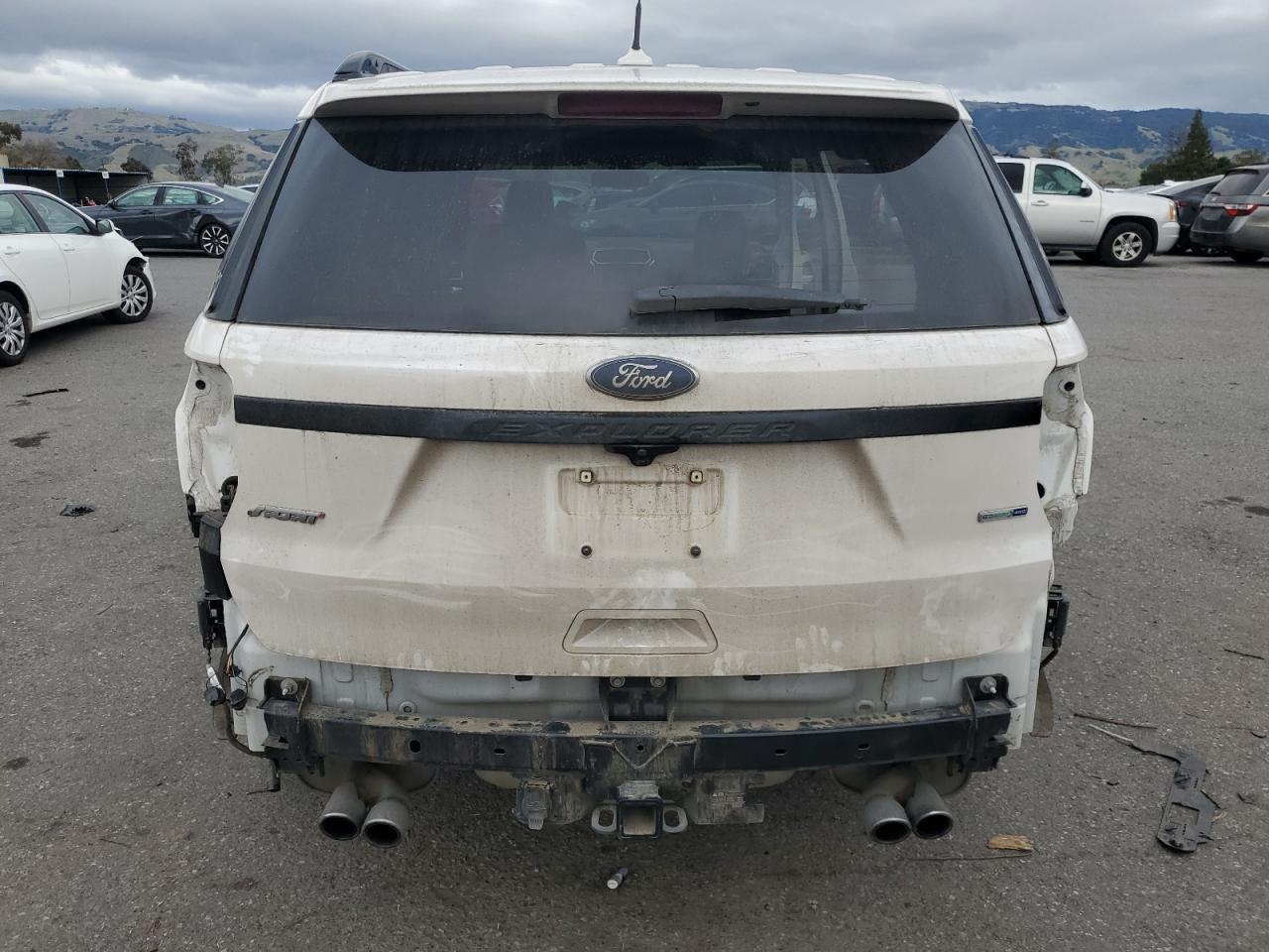 2019 Ford Explorer - Image 6