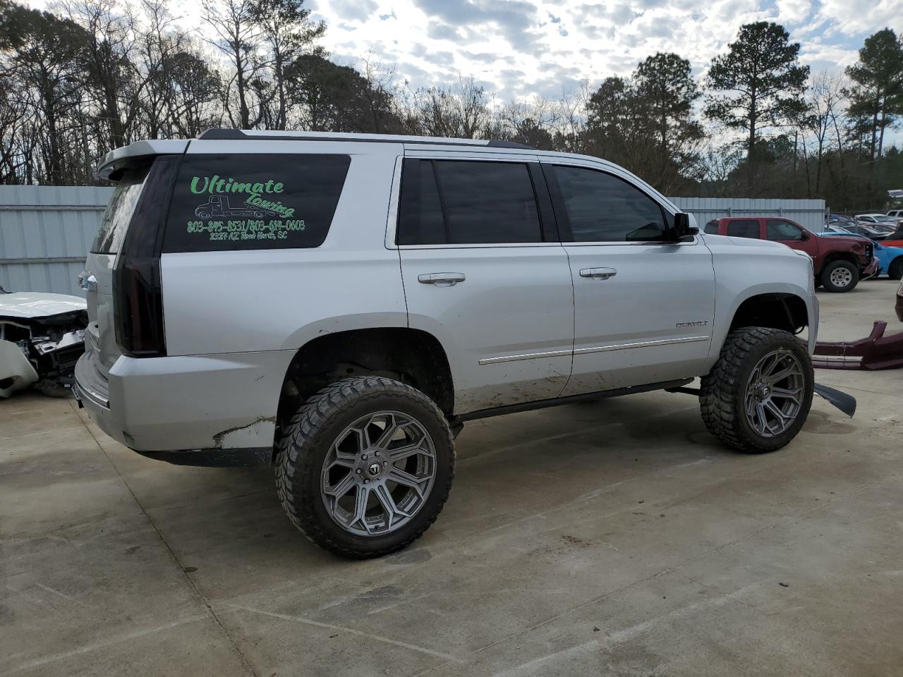 2017 GMC Yukon - Image 3