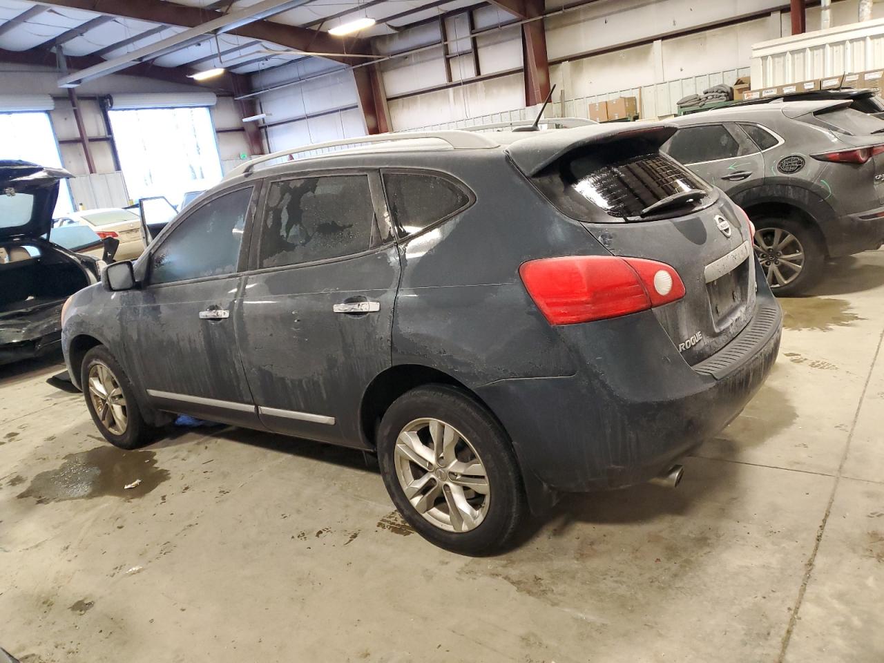 2012 Nissan Rogue - Image 2