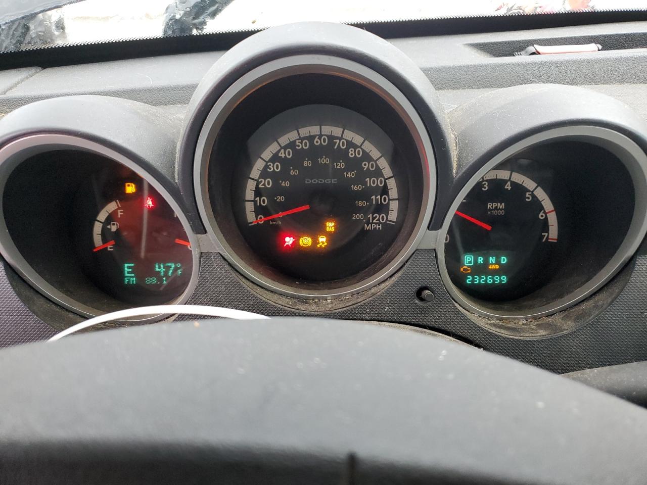 2007 Dodge Nitro - Image 9