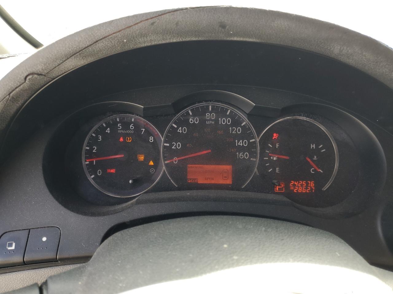 2010 Nissan Altima - Image 9