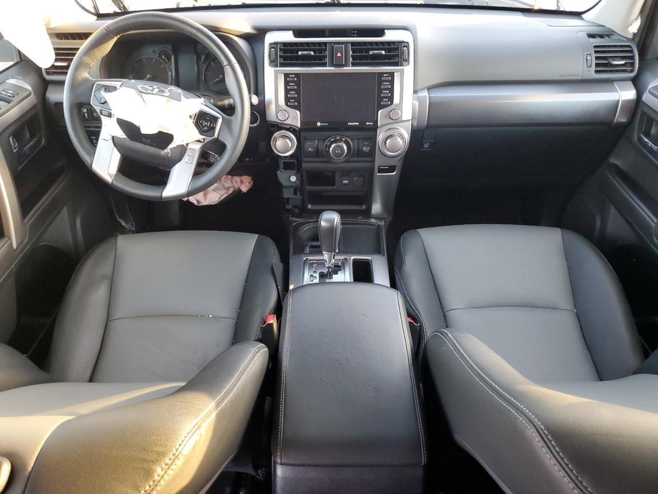 2021 Toyota 4Runner - Image 8