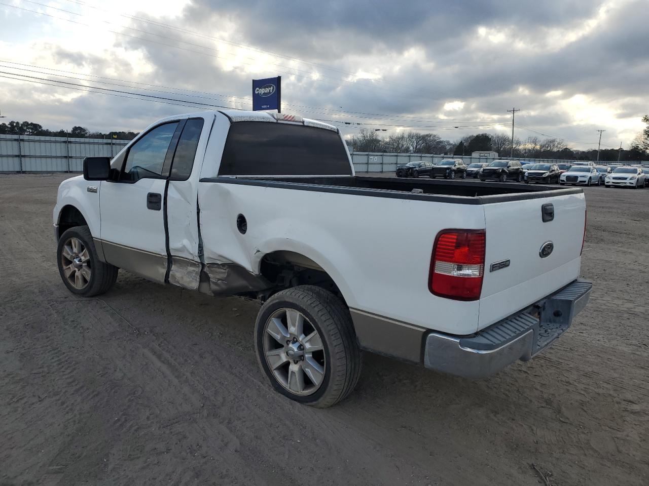 2004 Ford F-150 - Image 2