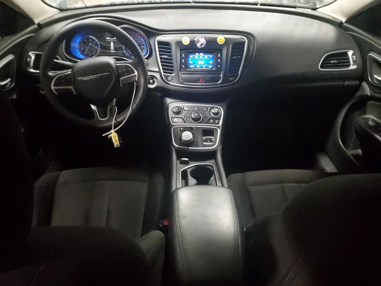 2015 Chrysler 200 - Image 8