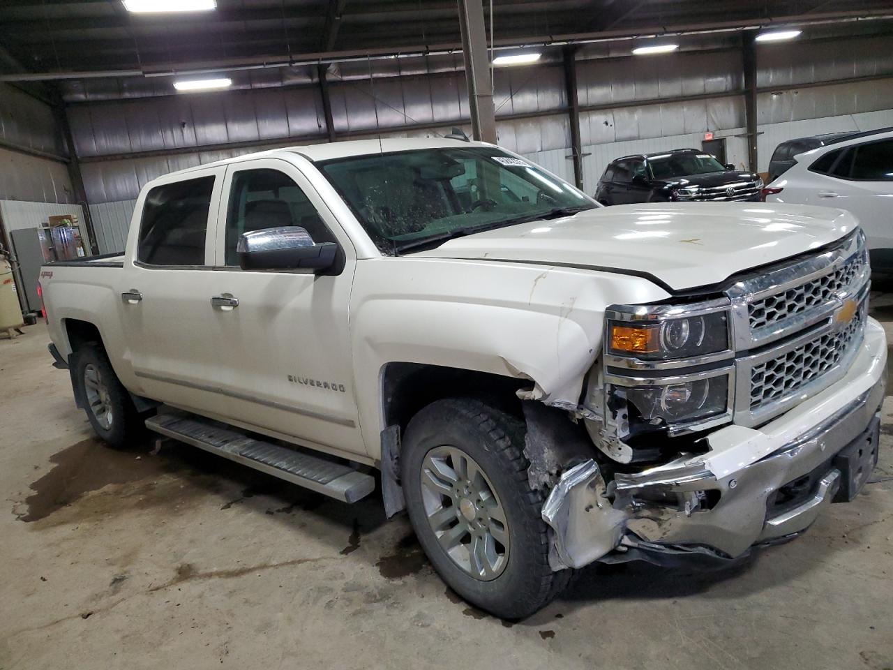 2015 Chevrolet Silverado - Image 4
