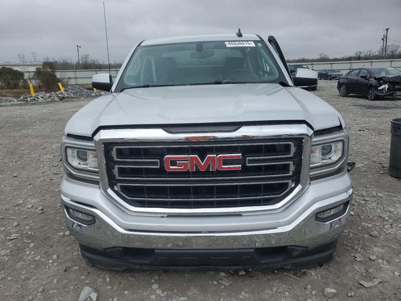 2017 GMC Sierra - Image 5