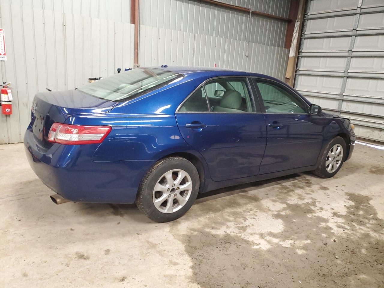 2011 Toyota Camry - Image 3