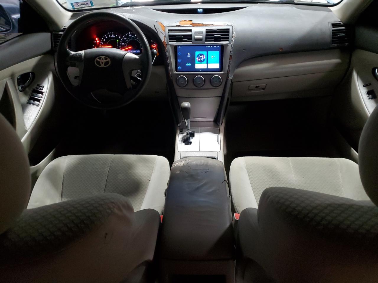 2009 Toyota Camry - Image 8